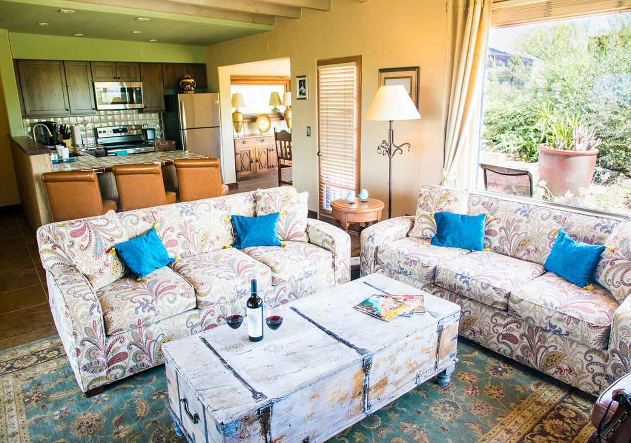 Hacienda Del Sol Guest Ranch Resort توسن الغرفة الصورة